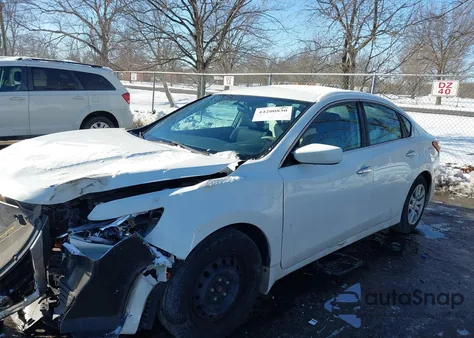 2018 Nissan Altima 2.5 S z USA, uszkodzony, nr VIN 1N4AL3AP0JC269811